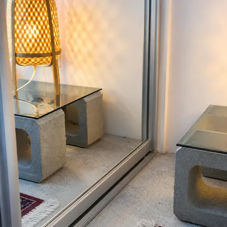 Sunny Minimalist Flat With Balcony 브라티슬라바